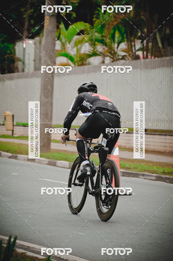Buy your photos of the eventVSERIES Duathlon & Running on Fotop