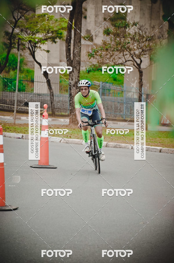 Buy your photos of the eventVSERIES Duathlon & Running on Fotop
