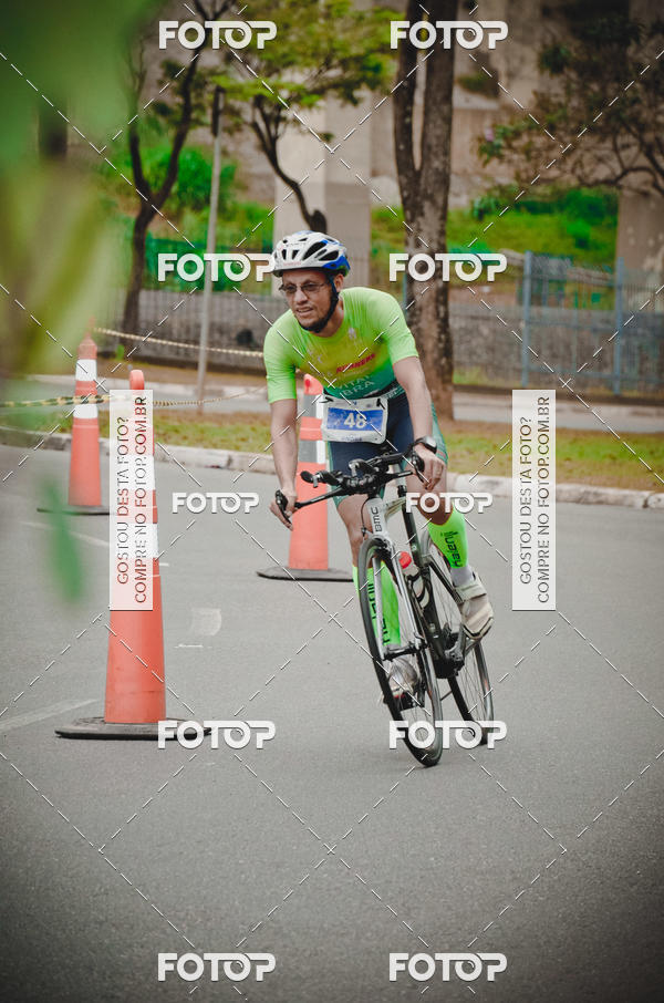 Buy your photos of the eventVSERIES Duathlon & Running on Fotop