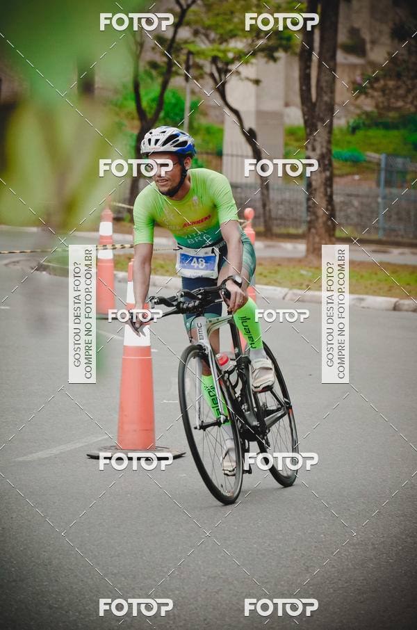 Buy your photos of the eventVSERIES Duathlon & Running on Fotop