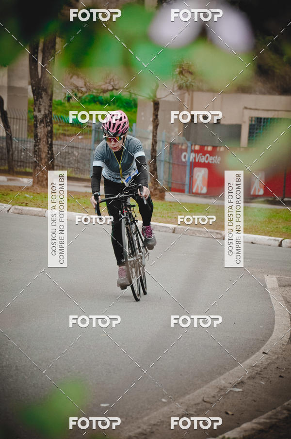 Buy your photos of the eventVSERIES Duathlon & Running on Fotop