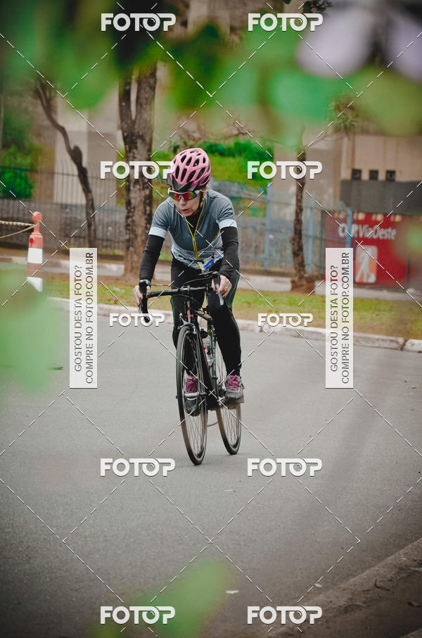 Buy your photos of the eventVSERIES Duathlon & Running on Fotop