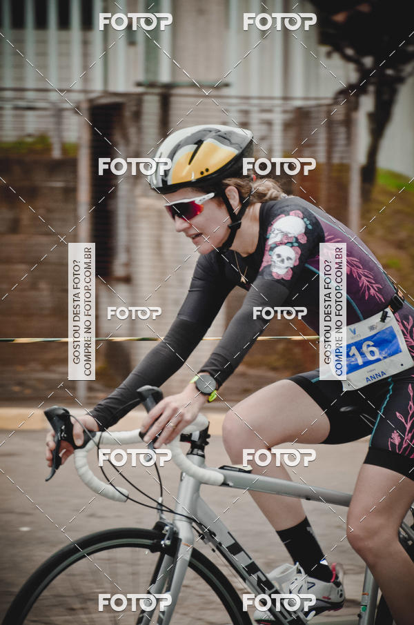 Buy your photos of the eventVSERIES Duathlon & Running on Fotop