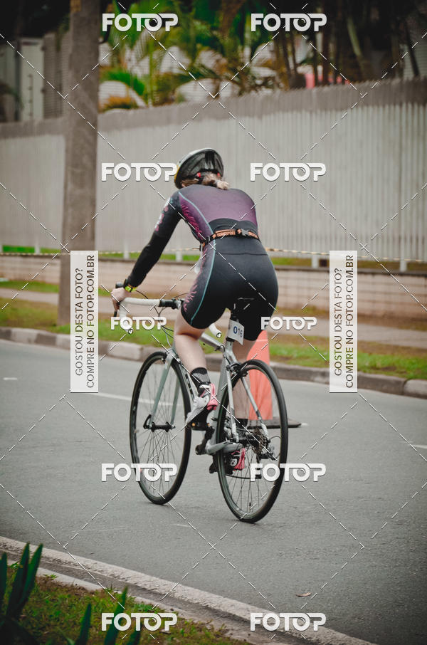 Buy your photos of the eventVSERIES Duathlon & Running on Fotop