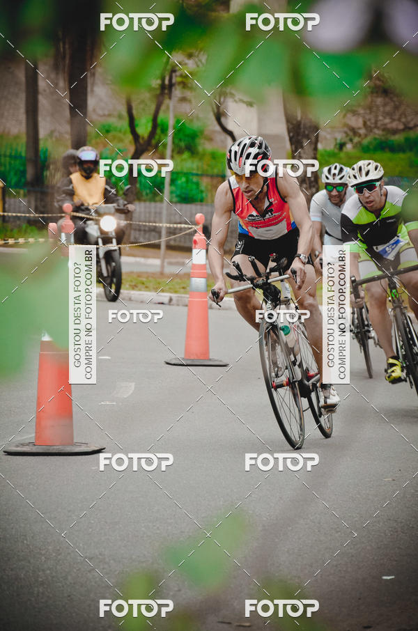 Buy your photos of the eventVSERIES Duathlon & Running on Fotop