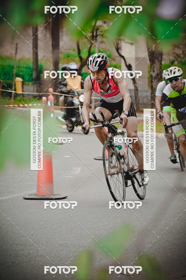 Buy your photos of the eventVSERIES Duathlon & Running on Fotop