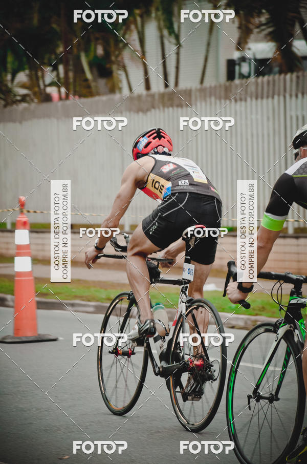 Buy your photos of the eventVSERIES Duathlon & Running on Fotop