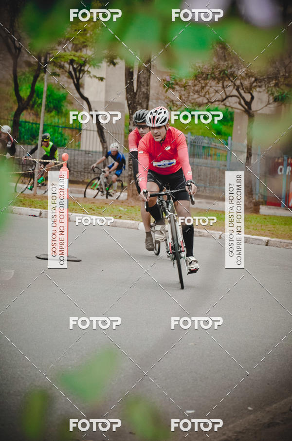 Buy your photos of the eventVSERIES Duathlon & Running on Fotop