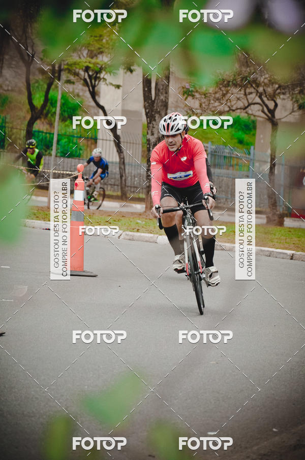 Buy your photos of the eventVSERIES Duathlon & Running on Fotop