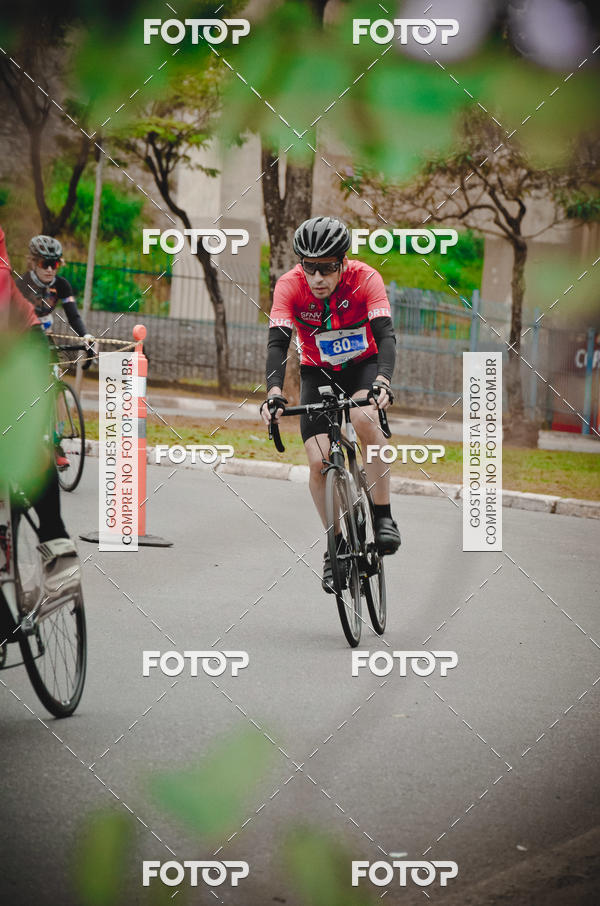Buy your photos of the eventVSERIES Duathlon & Running on Fotop