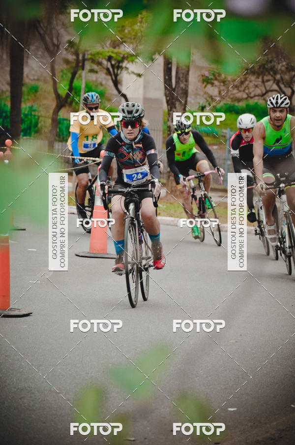 Buy your photos of the eventVSERIES Duathlon & Running on Fotop