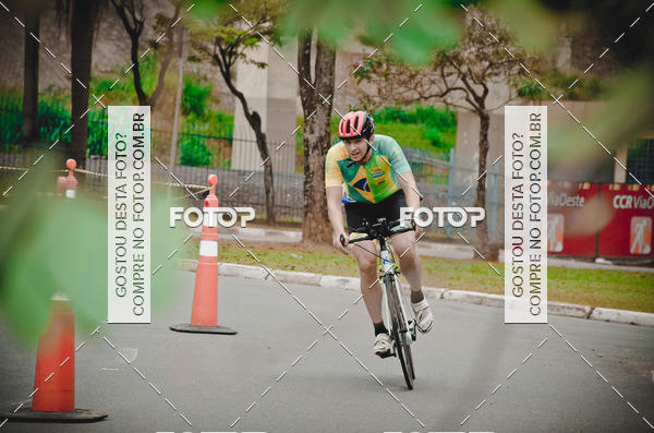 Buy your photos of the eventVSERIES Duathlon & Running on Fotop