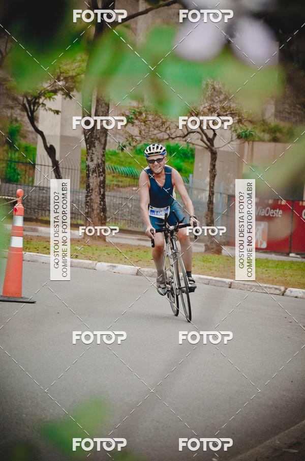 Buy your photos of the eventVSERIES Duathlon & Running on Fotop