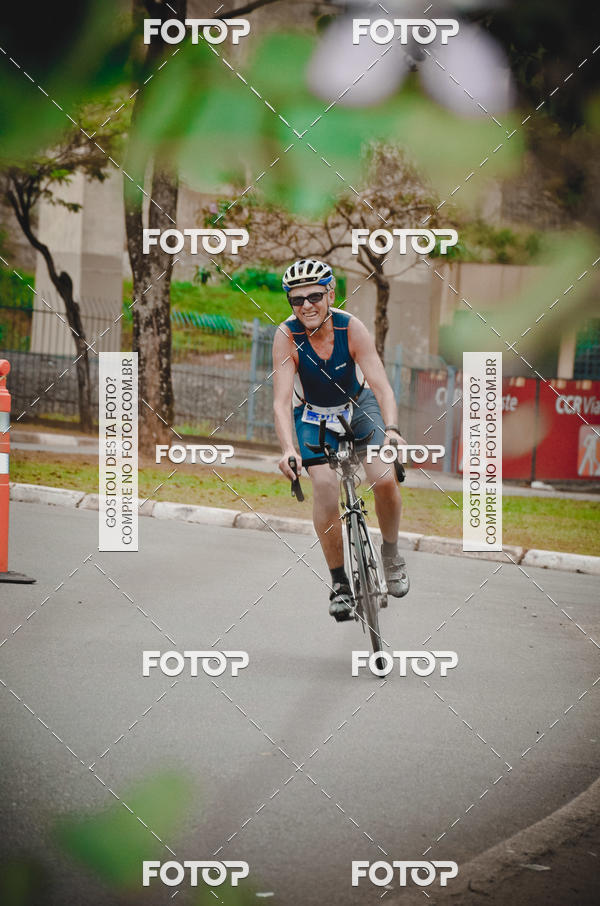 Buy your photos of the eventVSERIES Duathlon & Running on Fotop
