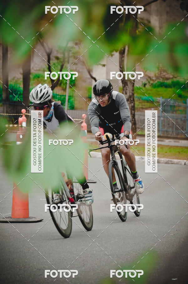 Buy your photos of the eventVSERIES Duathlon & Running on Fotop