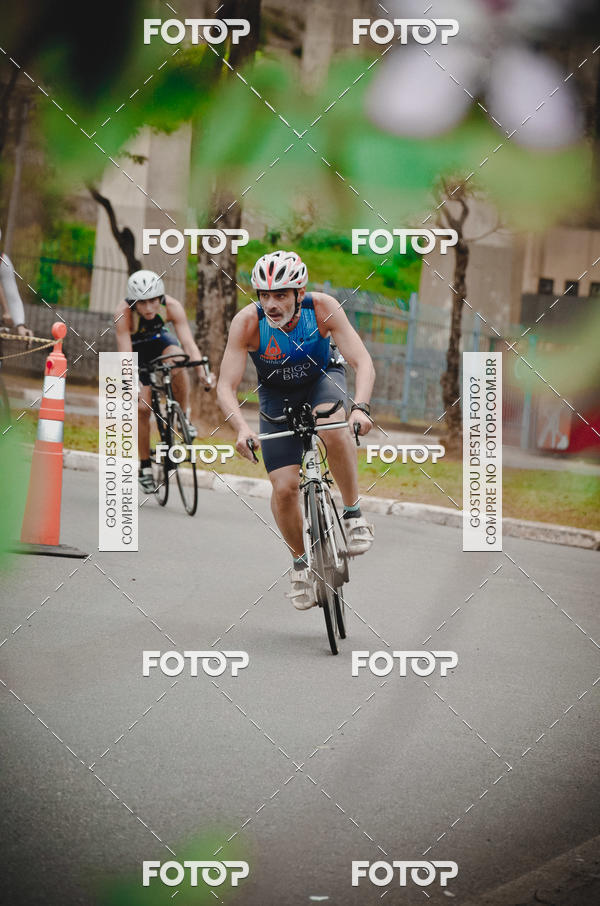 Buy your photos of the eventVSERIES Duathlon & Running on Fotop