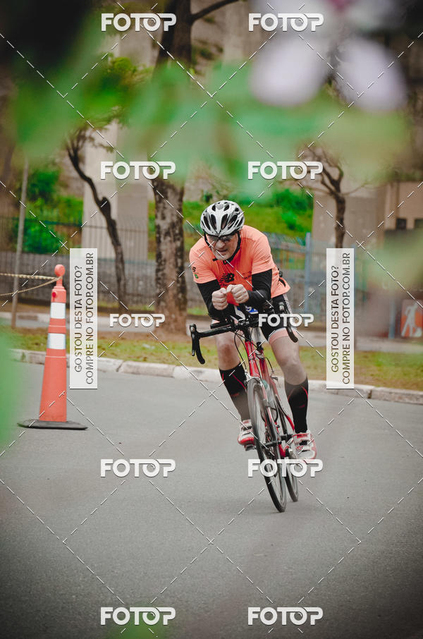 Buy your photos of the eventVSERIES Duathlon & Running on Fotop