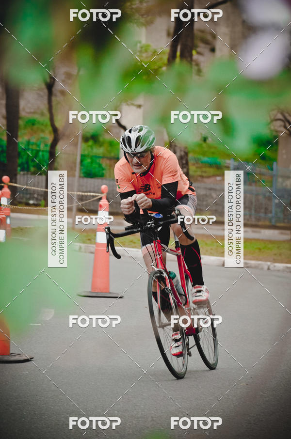 Buy your photos of the eventVSERIES Duathlon & Running on Fotop