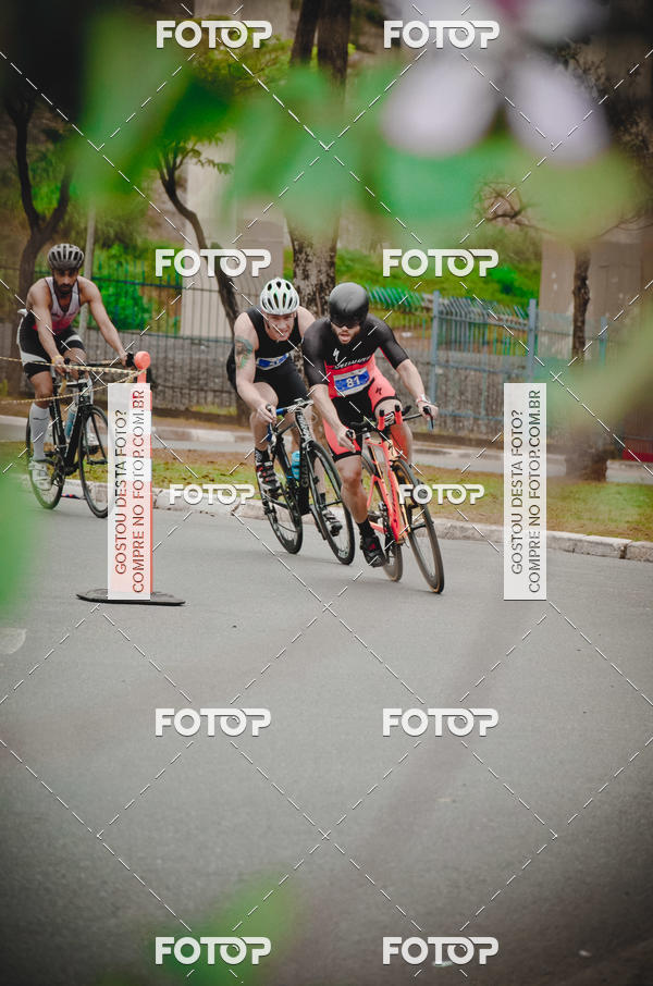 Buy your photos of the eventVSERIES Duathlon & Running on Fotop
