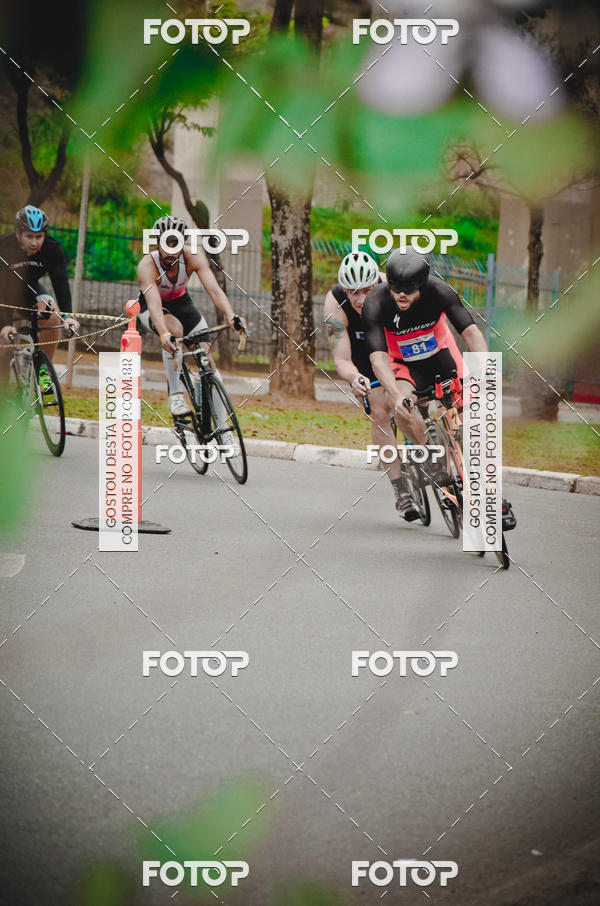 Buy your photos of the eventVSERIES Duathlon & Running on Fotop