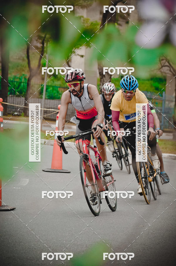 Buy your photos of the eventVSERIES Duathlon & Running on Fotop
