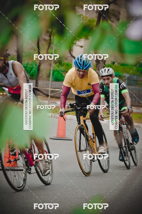 Buy your photos of the eventVSERIES Duathlon & Running on Fotop