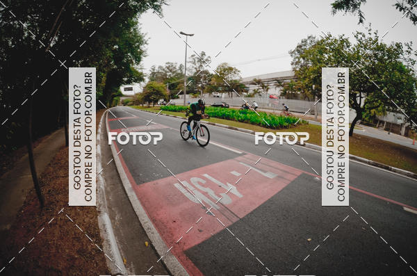 Buy your photos of the eventVSERIES Duathlon & Running on Fotop