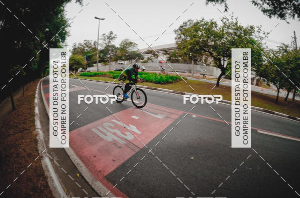 Buy your photos of the eventVSERIES Duathlon & Running on Fotop