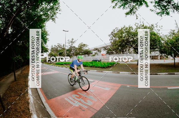 Buy your photos of the eventVSERIES Duathlon & Running on Fotop