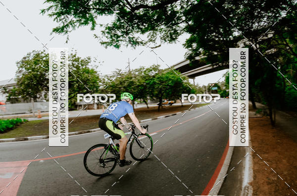 Buy your photos of the eventVSERIES Duathlon & Running on Fotop
