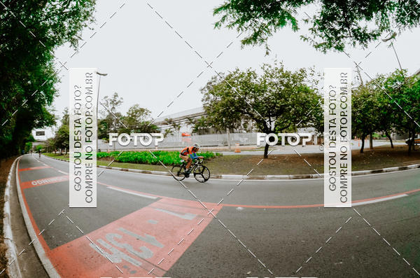 Buy your photos of the eventVSERIES Duathlon & Running on Fotop