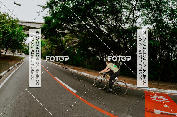 Buy your photos of the eventVSERIES Duathlon & Running on Fotop