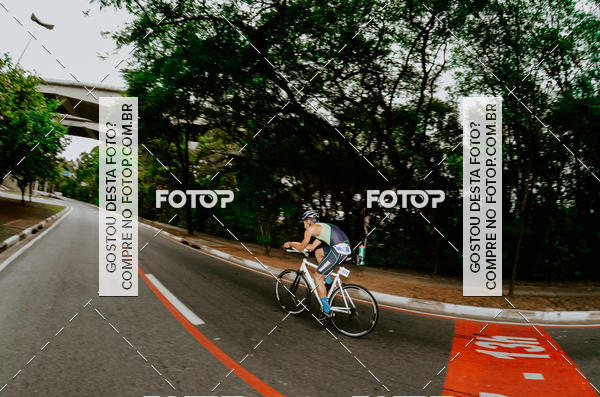 Buy your photos of the eventVSERIES Duathlon & Running on Fotop