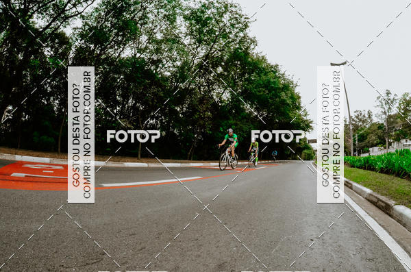 Buy your photos of the eventVSERIES Duathlon & Running on Fotop