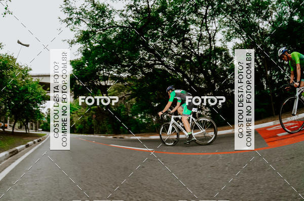 Buy your photos of the eventVSERIES Duathlon & Running on Fotop