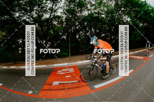 Buy your photos of the eventVSERIES Duathlon & Running on Fotop