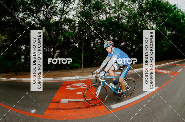 Buy your photos of the eventVSERIES Duathlon & Running on Fotop