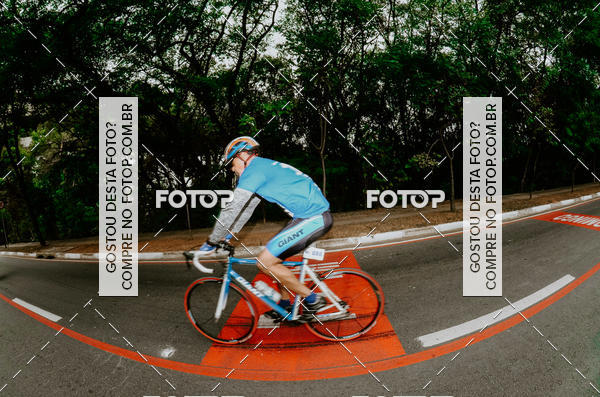 Buy your photos of the eventVSERIES Duathlon & Running on Fotop