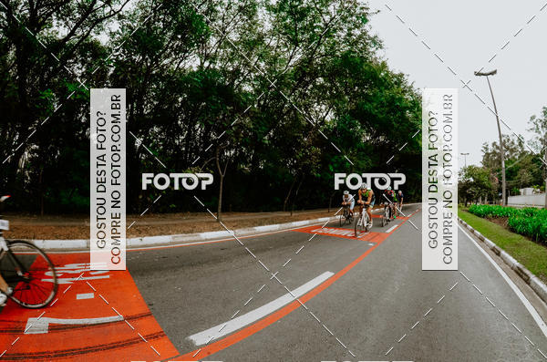 Buy your photos of the eventVSERIES Duathlon & Running on Fotop