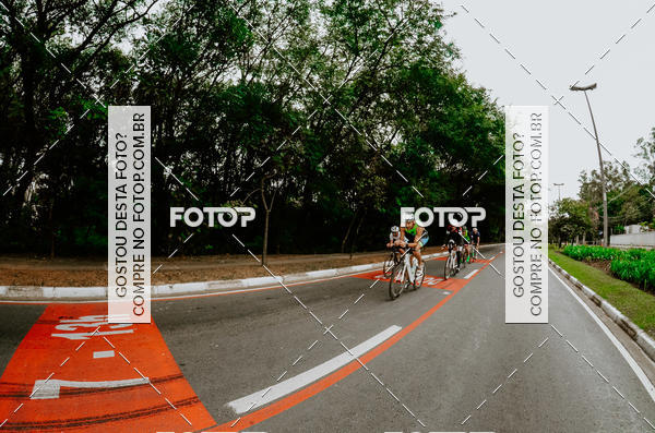 Buy your photos of the eventVSERIES Duathlon & Running on Fotop