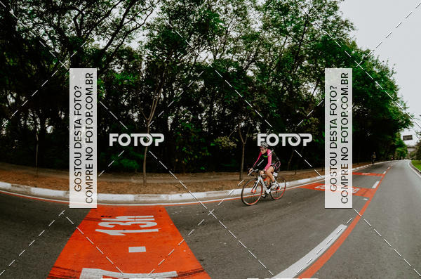 Buy your photos of the eventVSERIES Duathlon & Running on Fotop