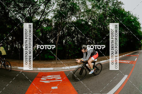 Buy your photos of the eventVSERIES Duathlon & Running on Fotop