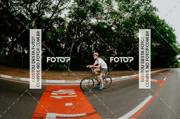 Buy your photos of the eventVSERIES Duathlon & Running on Fotop
