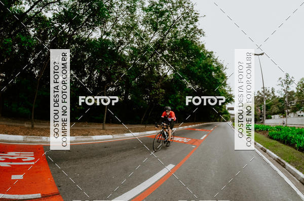 Buy your photos of the eventVSERIES Duathlon & Running on Fotop