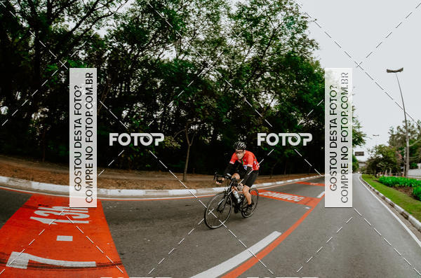 Buy your photos of the eventVSERIES Duathlon & Running on Fotop