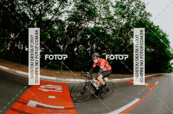 Buy your photos of the eventVSERIES Duathlon & Running on Fotop