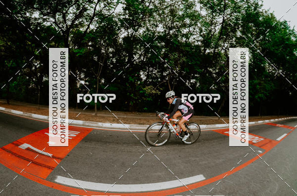 Buy your photos of the eventVSERIES Duathlon & Running on Fotop