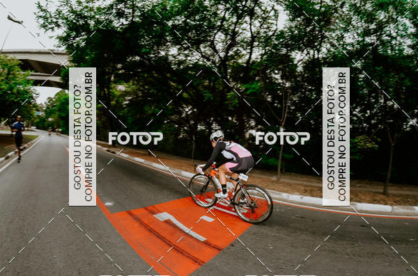 Buy your photos of the eventVSERIES Duathlon & Running on Fotop