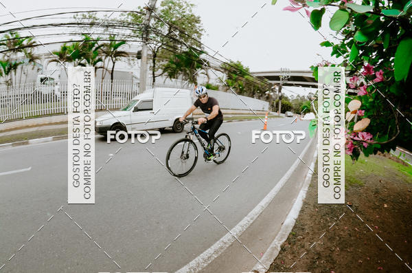 Buy your photos of the eventVSERIES Duathlon & Running on Fotop