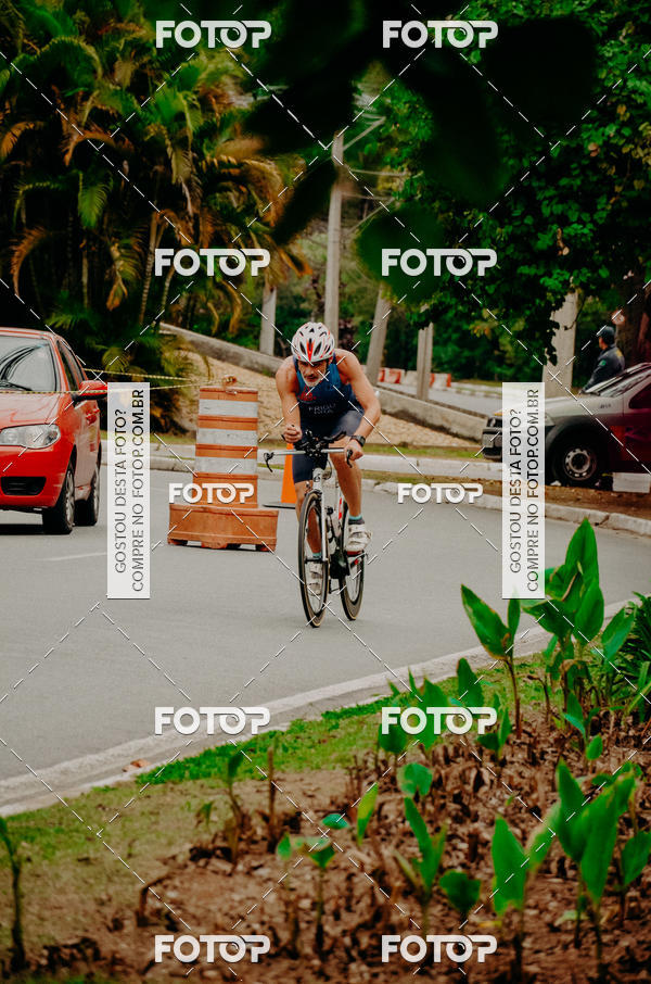 Buy your photos of the eventVSERIES Duathlon & Running on Fotop